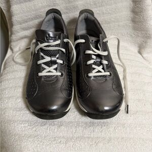 Dansko Women Hillary Casual Low Top Leather Sneaker Metallic Gray 39 US 8-8.5